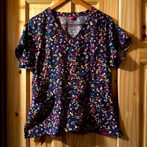Vera Bradley scrub top ladies large